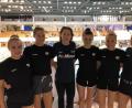 Bild: rbg
Daria Codlova, Carina Bönisch, Katrhin Bachmeier, Lena Rath und Viktoria Bogner nehmen Weltmeisterin Sarah Köhler (Dritte von links) in ihre Mitte.