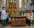 Bild: fdl
Zusammen mit Ruhestandspfarrer Konrad Kummer und Diakon Richard Sellmeyer feierte Pf. Hans-Peter Bergmann einen Dankgottesdienst in der Hirschauer Pfarrkirche Mariä Himmelfahrt
