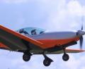 Bild: mfh
Der Ultraleichtflieger Delta-Mike-Xray-Alpha-Alpha ist mit dem Rotax-Motor 912 ULS bis zu 300 km/h schnell.