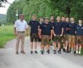 Bild: aun
Der Bürgermeister mit den Utzenhofener Kirwaburschen, Bürgermeister Stefan Braun (Kastl), Michal Wittmann, Stefan Fromm, Johannes Weber, Alexander Fromm, Matthias Graf, Thomas Bauer, Simon Neger, Johannes Zeberl, Philipp Lorenz, (von links) bei dem Übergabetreffen.