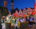 Bild: Gabi Schönberger
Volle Straßen bei "Weiden träumt": Die Veranstaltung zog auch 2019 viele Menschen in die Innenstadt. Mit Einkaufstüten gingen jedoch offenbar nur wenige heim, trotz verlängerter Öffnungszeiten bis 24 Uhr.