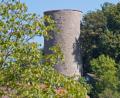 Bild: exb
Blick auf den Burgturm in Thanstein. Nachdem die Forderung nach einem zweiten Rettungsweg vom Tisch, ist die Nutzung als Aussichtspunkt in greifbare Nähe gerückt.