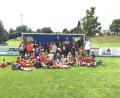 Bild: lwa
Die Teilnehmer am FC-Ferienprogramm mit den Jugendtrainern und Betreuern.
