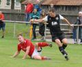 Bild: gb
Das Derby zwischen der SG SV Mitterteich II/SV Steinmühle I (links Sebastian Käs) und dem TSV Konnersreuth (rechts Wolfgang Pötzl) war eine klare Angelegenheit. Mit 3:0 entführten die Gäste völlig verdient die Punkte aus Mitterteich.
