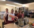 Bild: exb
Das perfekte Dinner mit (von links) Irene Voth, Kristina Meier, Katharina Münchmeier-Lehner und Regina Brum.