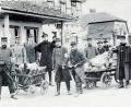 Bild: Repro: Heimatverein Grafenwöhr.
Gefangene Franzosen beim Abholen von Brot und Post in Grafenwöhr um 1915.
