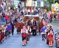 Bild: stg
Der Festzug, angeführt von der Kemnather Stadtwache, bewegte sich von der Klosterbrauerei bis zum Festplatz.