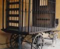 Bild: sef
Arme-Sünder-Karren“ im Kriminalmuseum Rothenburg ob der Tauber: In dem offenen Gefährt wurden die Delinquenten – für alle sichtbar - zur Hinrichtungsstätte transportiert.