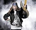 Bild: Uli Jon Roth
Der 1954 in Düsseldorf geborene Uli Jon Roth zählt zu den weltweit einflussreichsten Rock-Gitarristen.