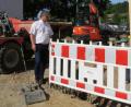 Bild: Köppl
Der Ausbau der Diendorfer Straße (Kreisstraße SAD 49) läuft auf Hochtouren. Bürgermeister Martin Birner machte sich ein Bild vom Bauabschnitt 1, der von der Neukirchner Straße bis auf Höhe Sudetendeutsche Straße reicht.