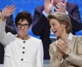Bild: Ralf Hirschberger/dpa 
Wenig Applaus erntet CDU-Vorsitzende Annegret Kramp-Karrenbauer (links) derzeit für ihr Krisenmanagement etwa in Sachen Maaßen.