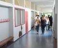 Bild: Gabi Schönberger
Fördervereinsmitglieder, Elternbeiräte und CSU-Vertreter beim Gang durch die Rehbühlschule. Der Ortstermin von Anfang August schlägt jetzt hohe Wellen.