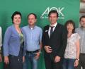 Bild: Nancy Weis
CSA-Vorsitzender Uwe Friedrich, AOK-Pflegeberater Michael Falkenstein, Ingrid Kurz, Stvellvertretende CSU-Kreisvorsitzende Monika Breunig, AOK- Direktorin Christa Siegler, GPA-Kreisvorsitzender Rainer Weis, AOK-Bereichsleiter Thomas Bär, Petra Rabenhofer und Kreisrat Günter Koller (von links).