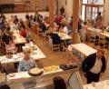 Bild: exb
Beim Kulmainer Pfarrfest gibt es auch die ein oder andere Köstlichkeit.