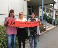 Bild: du
Stellvertretend für die gesamte SPD-Fraktion sagen die Gemeinderätinnen Heike Zaruba, Nicole Bäumler und Christine Strehl (von links) „Ja zur Kegelbahn!“.