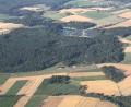 Bild: gdö
Der Flugplatz in der Schweißlohe sozusagen aus der Vogelperspektive. Bei der Landung müssen nicht nur die Segelflieger aufpassen.