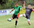 Bild: hho
Spitzenreiter VfB Arzberg (links Korbinian Lang) fertigte am vergangenen Samstag die SG SV Mitterteich II/SV Steinmühle I (rechts Florian Greim) mit 6:0 ab. Am siebten Spieltag gastiert der VfB bei Schlusslicht FC Vorwärts Röslau II, die SG empfängt den TSV Waldershof.