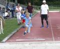 Bild: Hirsch
Die sechsjährige Nike aus Schwarzenfeld bewies beim Bambini-Sportfest ihr Bewegungstalent.