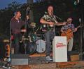 Bild: gth
Die Sunny Recorders bringen die Gäste des Hölzl-Rocks in Raigering mit ihrem Sound zum Tanzen