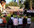 Bild: zer
Mit einem Freiluftgottesdienst beginnt die Enzenriether Kirwa.