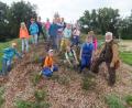Bild: ibj
Einen kurzweiligen Vormittag erlebten die Kinder beim AOVE-Ferienprogramm auf der Gockelwiese mit Gerd Ponkratz (rechts).