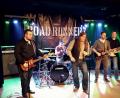 Bild: Thorsten Horn
Die "Road Runnerz" covern Songs bekannter Rock-Bands. Von AC/DC bis Eric Clapton - ihr Repertoire umfasst die Hits vieler Rock-Giganten.