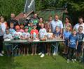 Bild: jr
„Wir backen Pizza“ hieß es kürzlich im Kreislehrgarten. Eingeladen dazu hatte der JU-Ortsverband Mitterteich. Im Bild die Vormittagsgruppe mit Mitgliedern der Jungen Union und der Frauen-Union sowie dem CSU-Ortsvorsitzenden und Zweiten Bürgermeister Stefan Grillmeier (hinten, Dritter von rechts).