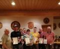 Bild: Josef Geyer
Pokale und Urkunden überreicht (von links) Schützenmeister Josef Geyer an Max Leipold, Anita Brandl, Joachim Kugler, Hildegard Geyer, Thomas Heberl, Josef Schindler und Helmut Meinl.