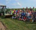 Bild: jr
50 Kinder waren auf Einladung der CSU Konnersreuth zum Kartoffelklauben auf ein Feld bei Höflas gekommen.