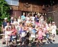 Bild: njn
Viel Spaß hatten die Kinder beim Ferienprogramm des Obst- und Gartenbauvereins. Mit auf dem Bild die Vorstandsmitglieder Elisabeth Ockl (links) und Monika Stock (dritte von links).