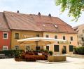 Bild: lst
Am 15. September ab 14 Uhr öffnet der CSU-Ortsverband Floß das „Caféplatzl“ am Markplatz. Bild: lst