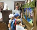 Bild: jzk
Museumsleiter Anton Heindl erklärte den interessierten Besuchern im Musikeum das Klavierorchestrion.