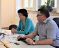 Bild: rgr
Digitales Klassenzimmer ist ein großes Thema bei der öffentlichen Sitzung des Schulverbandes Pressath. Informationen dazu liefern Vorsitzender Werner Walberer (Zweiter von links) sowie Rektorin Ulrike Neiser und Konrektor Holger Popp.