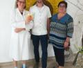 Bild: njn
(von links) Die Leiterin der Palliativ-Station, Dr. Stephanie Kuchlbauer, freute sich sehr über die Spende des Pfarrgemeinderates. Mit auf dem Bild die Pfarrgemeinderäte Jörg Oppitz und Jutta Käß.
