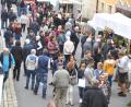 Bild: es
Enorm groß war am Sonntagnachmittag das Interesse von Besuchern am Regionalmarkt in Tännesberg mit einem großen Angebot an regionalen Produkten.