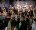 Bild: twi
Die "Quertreiber" bringen mit ihren Partyhits ausgelassene Stimmung ins Festzelt