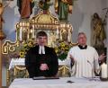 Bild: rha
Pfarrer Roland Kurz (links) und Diakon Dieter Gerstacker sprechen gemeinsam das Vaterunser-Gebet in der Bergkirche.