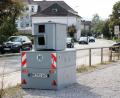 Bild: Nadine Schlegl
Der Zweckverband kommunale Verkehrssicherheit testet derzeit eine teilstationäre Blitzer-Anlage. Der Betrieb soll drei Monate laufen.