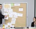 Archivbild: njn
Geschäftsführer Martin Schmid (links) stellt im Stadtrat die Steinwald-Allianz vor.