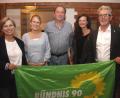 Bild: Hirsch
Marion Juniec-Möller, Franziska Wünsch, Paul Groß und Veronika Peters (von links) bilden den neuen Ortsvorstand der Grünen. Rechts Landratskandidat Rudi Sommer.