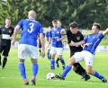 Bild: Hubert Ziegler
Nach Siegen gegen Luhe-Wildenau und den FC Amberg (Bild) gab es für die Ensdorf (rechts Matthias Dotzler) zuletzt eine Niederlage beim FC Wernberg. Im Landkreisduell am Freitag gegen den FV Vilseck wollen die Ensdorfer nun zurück auf die Erfolgsspur.