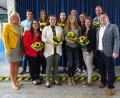 Bild: muk
Schulleiterin Irene Träxler (links) und Stellvertreter Markus Binder (rechts) wünschten den neuen Lehrkräften einen guten Start an der Mittelschule.
