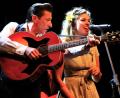 Bild: stg
Tom Parsons und Miss Rhythm Sophie schlüpften in die Rollen von Johnny Cash und June Carter in der Msuical-Biographie "The Johnny Cash Show", die am Freitagabend in der Max-Reger-Halle gefeiert wurde.