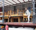 Bild: exb
In Zusammenarbeit mit der Mittelschule Schmidgaden spendete die Horsch-Stiftung Tische und Stühle für eine Schule in Albanien.