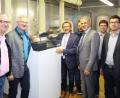 Bild: njn
CSU-Bürgermeisterkandidat Johannes Reger (Zweiter von links) und Bürgermeister Hans Donko (Dritter von links) beim Rundgang durch das Blockheizkraftwerk der Stadtwerke. Mit auf dem Bild Landratskandidat Roland Grillmeier sowie die CSU-Kreis- und Stadträte.