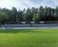 Bild: kar
Von der Allianz-Arena auf den DJK-Platz: 120 Sitze wurden aus München nach Fensterbach gebracht.