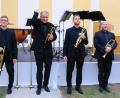 Bild: do
Triumpfe feierte Bavarian Brass bei einem Jubiläumskonzert in Speinshart. Das Ensemble wurde 1994 gegründet und ist mittlerweile in der Besetzung mit vier Trompeten, Orgel, Schlagwerk und Marimbaphon fester Bestandteil spezieller Arrangements und ein im In- und Ausland gefragter Klangkörper