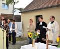 Bild: rgr
Die Geistlichen Bernhard Müller (von rechts) und Andrè Fischer, Gemeindereferentin Christine Gößl sowie Mitglieder des Arbeitskreises Ökumene feiern den Tag der Schöpfung.