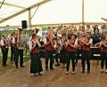 Bild: bph
Den Frühschoppen am Sonntag beim Oktoberfest des Sportvereiins gestalteten der Musikverein Leithaprodersdorf und die Jugendblaskapelle Nabburg im voll besetzten Zelt im Wechsel und zeitweise auch gemeinsam. Besonders für die Darbietungen im Gesamtchor erhielten die Musikerinnen und Musiker stürmische Ovationen von den begeisterten Gästen.