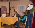 Bild: sja
Moderator Christan Scharf (rechts) interviewte beim Gedenkabend anlässlich des 100. Geburtstages von Pfarrer Michael Gschwendtner die Zeitzeugen Anton Zizler, Jakob Scharf und Hilde Ernst (von links).